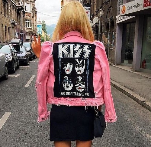 ZARA PINK KISS BAND DENIM RIPPED JACKET 